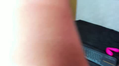 Snapshot of that_temptation chatting on December 10, 2024, 9:43 pm that_temptation online show from December 10, 2024, 9:43 pm