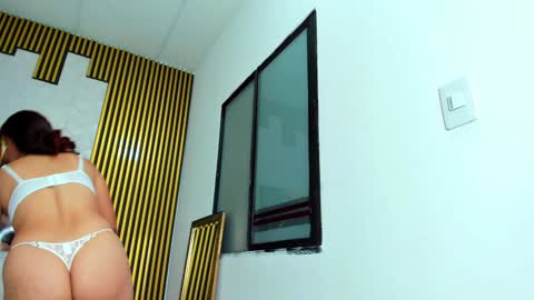 Snapshot of that_temptation chatting on January 27, 2025, 9:44 pm that_temptation online show from January 27, 2025, 9:44 pm