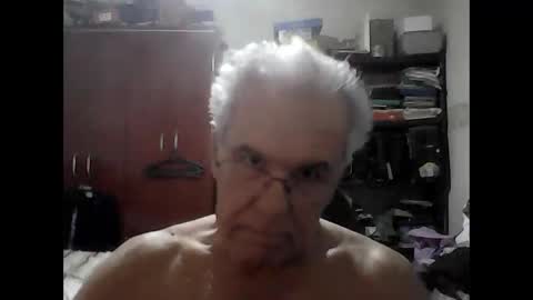 Snapshot of thataco chatting on May 5, 2026, 1:46 am thataco online show from May 5, 2026, 1:46 am