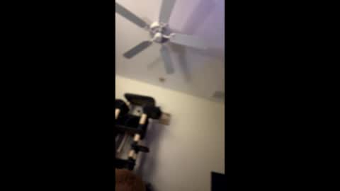 Snapshot of thatdude1o chatting on December 4, 2025, 10:02 am thatdude1o online show from December 4, 2025, 10:02 am