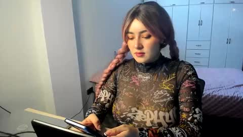 Snapshot of thatgirl2003 chatting on March 3, 2025, 2:26 pm online show from March 3, 2025, 2:26 pm