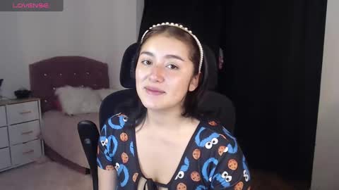 Snapshot of thatgirl2003 chatting on September 9, 2025, 1:54 pm online show from September 9, 2025, 1:54 pm