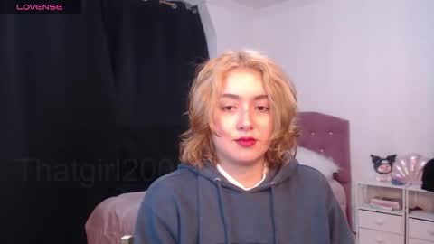 Snapshot of thatgirl2003 chatting on September 22, 2025, 7:27 pm online show from September 22, 2025, 7:27 pm