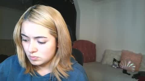 Snapshot of thatgirl2003 chatting on October 26, 2025, 6:58 pm online show from October 26, 2025, 6:58 pm