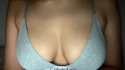 Melanie online show from March 8, 2026, 5:00 am