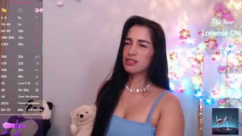 Snapshot of thayssa_ross chatting on May 9, 2026, 7:52 pm THAYSSA ROSS online show from May 9, 2026, 7:52 pm