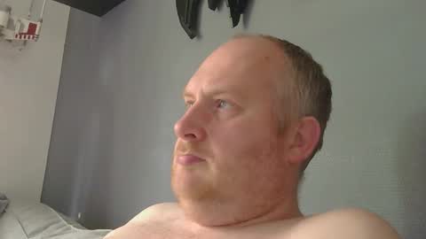 Snapshot of the007146368 chatting on April 19, 2026, 11:31 am the007146368 online show from April 19, 2026, 11:31 am