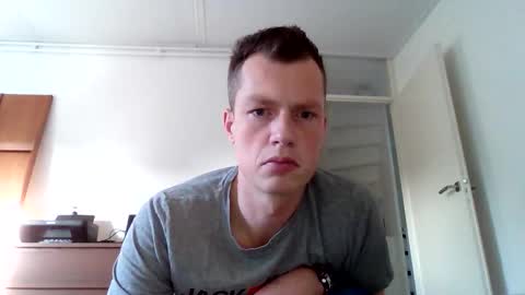 Dennis online show from November 17, 2025, 12:11 pm