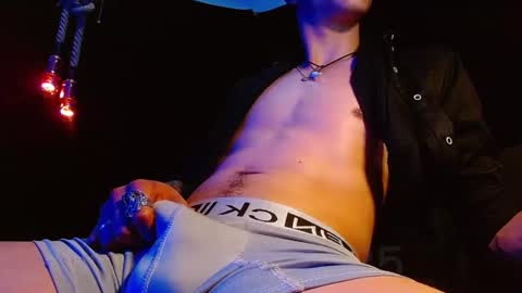 GIORGGIO online show from January 3, 2025, 8:00 am