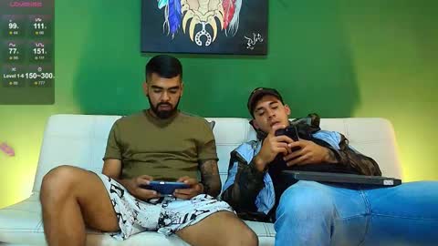 SCOTT  THEO  KAMERON  GENDERSON online show from October 22, 2025, 1:39 am