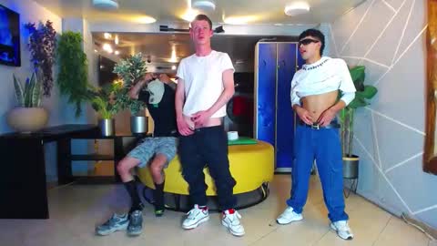 Snapshot of the_goodfellas chatting on September 22, 2025, 5:15 pm the goodfellas online show from September 22, 2025, 5:15 pm