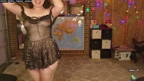 Snapshot of the_happy_space chatting on July 4, 2026, 12:28 am MATERNITY LEAVE online show from July 4, 2026, 12:28 am