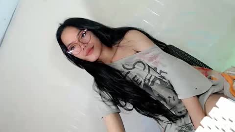 the_horny_bella online show from April 25, 2026, 11:13 am