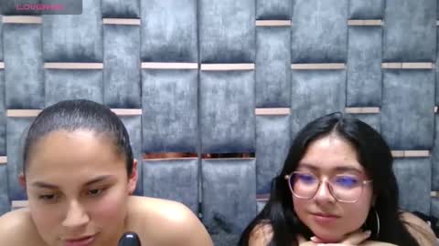 Snapshot of the_hot_twins chatting on December 13, 2025, 8:47 pm the_hot_twins online show from December 13, 2025, 8:47 pm