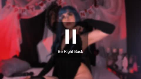 Snapshot of the_kitty_roxy chatting on February 11, 2025, 8:48 am ... ... online show from February 11, 2025, 8:48 am