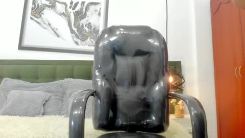 Snapshot of the_mark_king chatting on May 12, 2026, 5:32 pm T H E M A R K K I N G online show from May 12, 2026, 5:32 pm