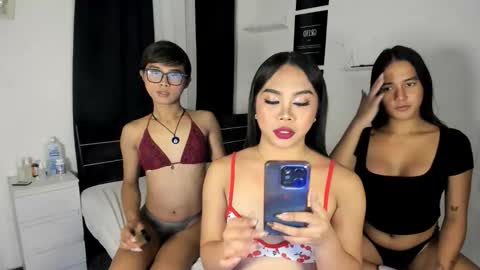 CandyGretchFrancineLuna online show from May 2, 2026, 1:05 pm