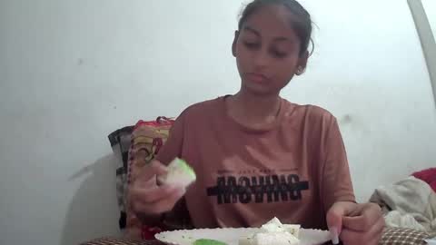 Suzan Sexy online show from April 28, 2026, 6:29 am