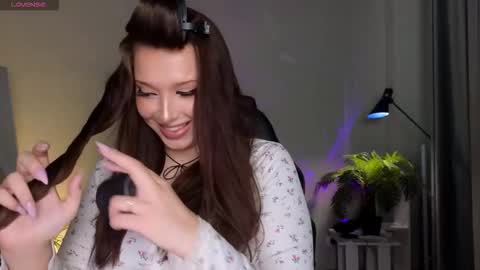 Lucy online show from September 26, 2025, 11:58 am