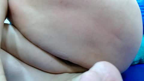 Snapshot of thebestpussyhairy chatting on December 19, 2024, 10:00 pm Karla online show from December 19, 2024, 10:00 pm