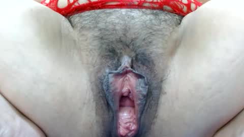 Snapshot of thebestpussyhairy chatting on March 6, 2025, 11:42 pm Karla online show from March 6, 2025, 11:42 pm