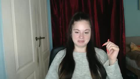 raissa online show from September 17, 2025, 12:51 pm