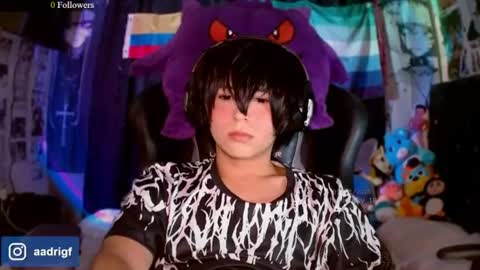 Snapshot of thebluesky_18 chatting on August 1, 2026, 11:09 am thebluesky_18 online show from August 1, 2026, 11:09 am