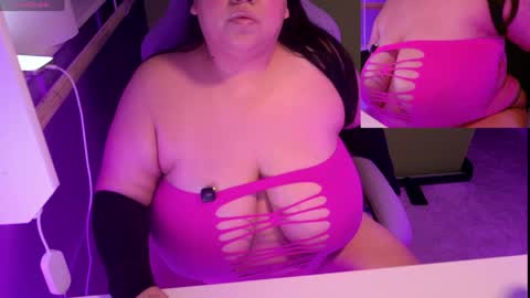 Snapshot of thebouncingbetty chatting on June 4, 2026, 6:47 pm TheBouncingBetty online show from June 4, 2026, 6:47 pm