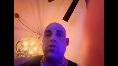 Snapshot of thebuzz777 chatting on December 12, 2024, 11:29 am theBuzz777 online show from December 12, 2024, 11:29 am