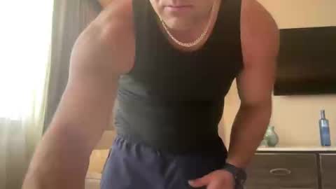 Snapshot of thebuzz777 chatting on September 30, 2025, 4:01 pm theBuzz777 online show from September 30, 2025, 4:01 pm