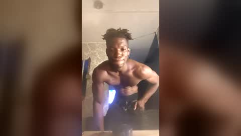 Snapshot of thechocolatemuscle chatting on July 9, 2026, 8:07 am thechocolatemuscle online show from July 9, 2026, 8:07 am