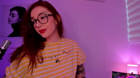 Alicia Alikath  online show from January 21, 2025, 10:51 pm