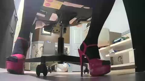 thecowboy_74 online show from October 12, 2025, 2:32 am