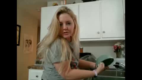 Kassandra Grant online show from November 15, 2025, 4:47 pm