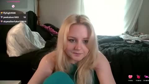 Snapshot of thedancingalien chatting on June 16, 2026, 3:14 pm Kassandra Grant online show from June 16, 2026, 3:14 pm