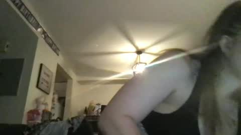 Snapshot of thedevinemilf chatting on July 6, 2026, 1:24 am Masked Milf Christina online show from July 6, 2026, 1:24 am
