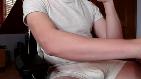 Snapshot of thedome372 chatting on January 9, 2025, 9:37 am thedome372 online show from January 9, 2025, 9:37 am