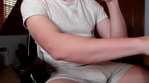 Snapshot of thedome372 chatting on January 21, 2025, 8:41 am thedome372 online show from January 21, 2025, 8:41 am