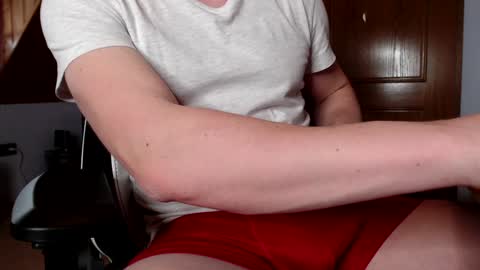 Snapshot of thedome372 chatting on February 2, 2025, 2:24 pm thedome372 online show from February 2, 2025, 2:24 pm