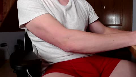 Snapshot of thedome372 chatting on February 3, 2025, 5:46 pm thedome372 online show from February 3, 2025, 5:46 pm