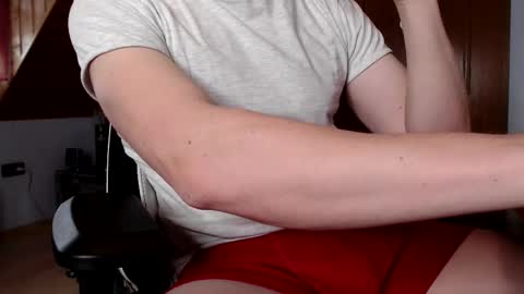 Snapshot of thedome372 chatting on February 12, 2025, 11:18 am thedome372 online show from February 12, 2025, 11:18 am