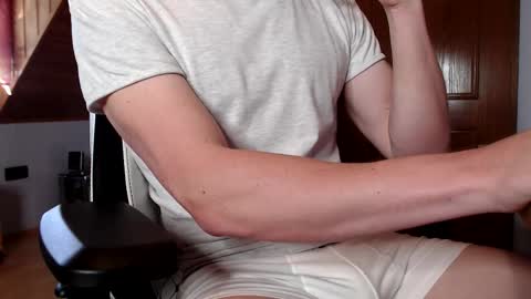 Snapshot of thedome372 chatting on September 20, 2025, 8:48 am thedome372 online show from September 20, 2025, 8:48 am