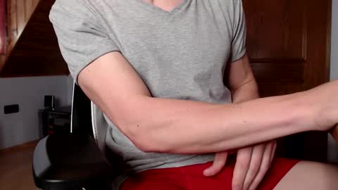 Snapshot of thedome372 chatting on November 18, 2025, 9:25 am thedome372 online show from November 18, 2025, 9:25 am