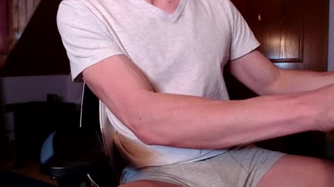 Snapshot of thedome372 chatting on January 16, 2026, 2:10 pm thedome372 online show from January 16, 2026, 2:10 pm