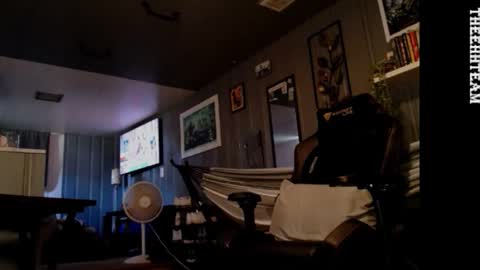 Snapshot of theehhteam chatting on April 9, 2026, 6:46 pm H online show from April 9, 2026, 6:46 pm