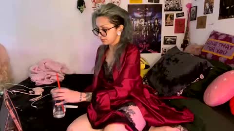 KIng Venus online show from December 15, 2024, 2:30 am