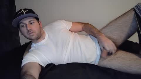 Snapshot of theetwohander chatting on February 18, 2025, 9:42 pm Theetwohander online show from February 18, 2025, 9:42 pm