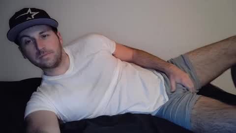 Snapshot of theetwohander chatting on March 1, 2025, 11:50 am Theetwohander online show from March 1, 2025, 11:50 am