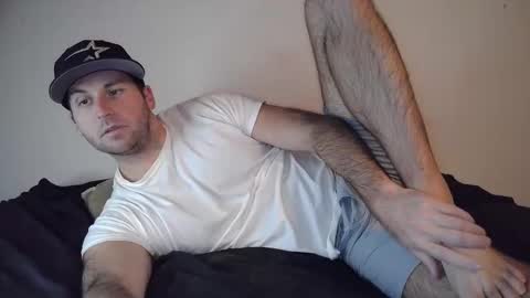 Snapshot of theetwohander chatting on October 31, 2025, 2:34 am Theetwohander online show from October 31, 2025, 2:34 am