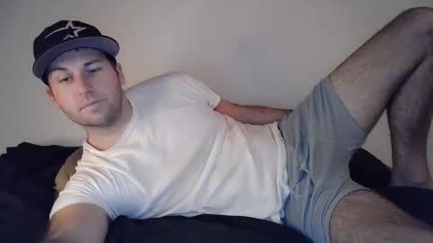 Snapshot of theetwohander chatting on November 26, 2025, 3:18 am Theetwohander online show from November 26, 2025, 3:18 am